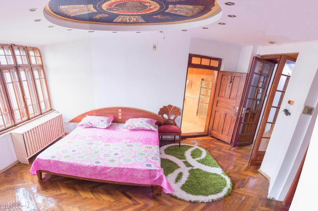 Faryna * Bucharest